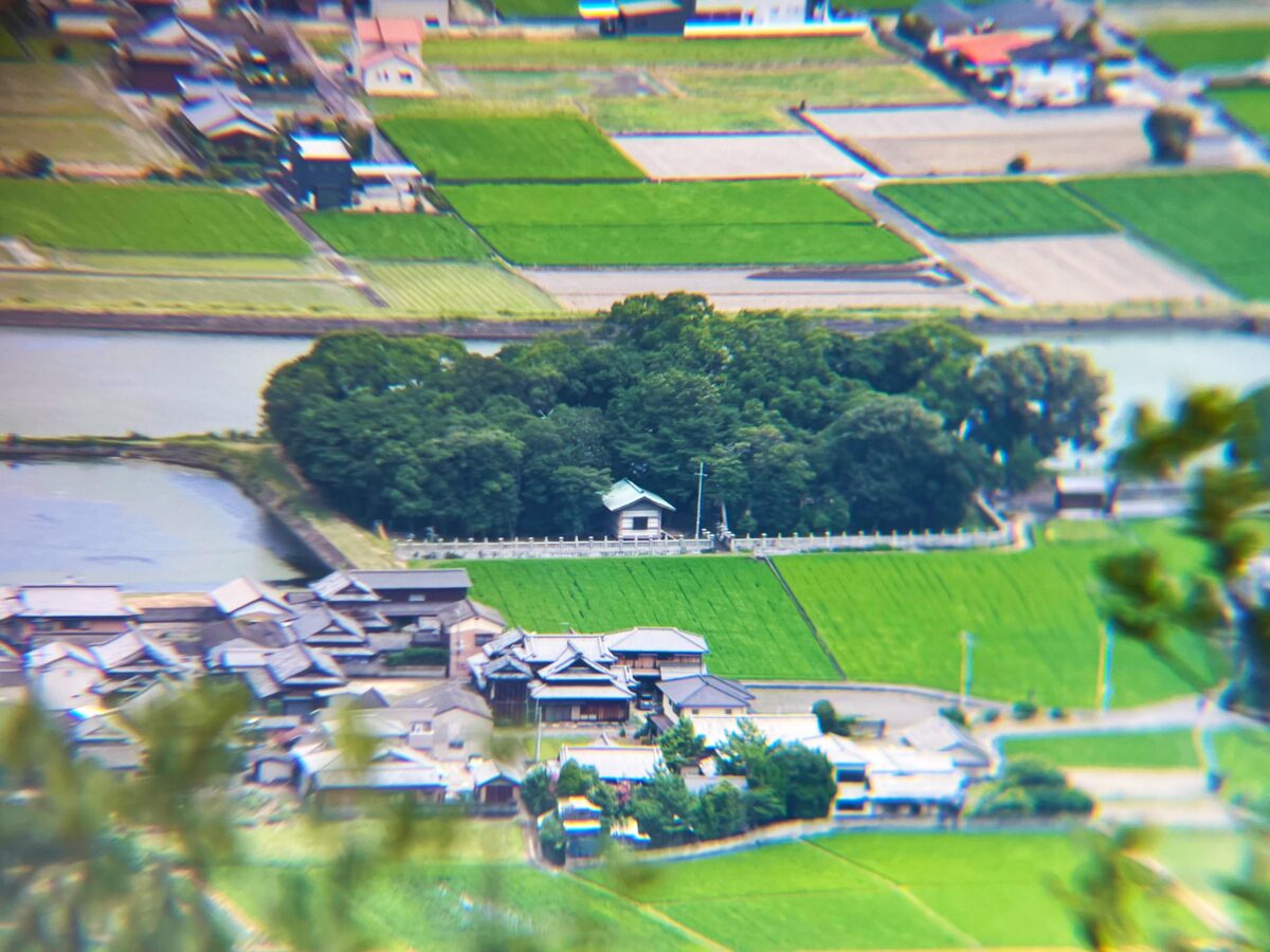 天霧山からの景色 望遠(春日神社)