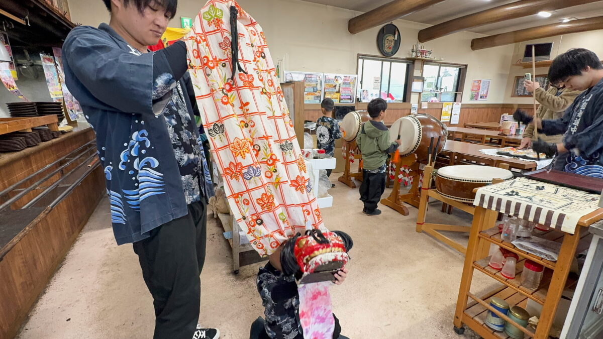 2025年 釜出しさぬきうどん めん一 ヘンド獅子 上小原獅子組