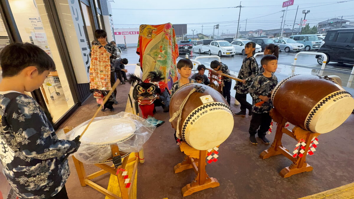 2025年 マルナカ多度津店 ヘンド獅子 上小原獅子組