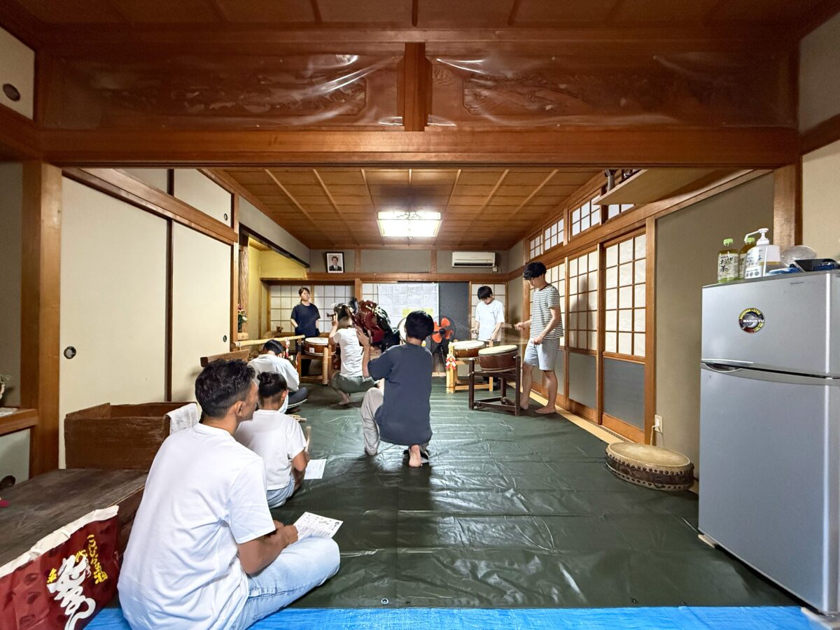 2025年 多度津町山階・当屋 夜ナラシ 上小原獅子組