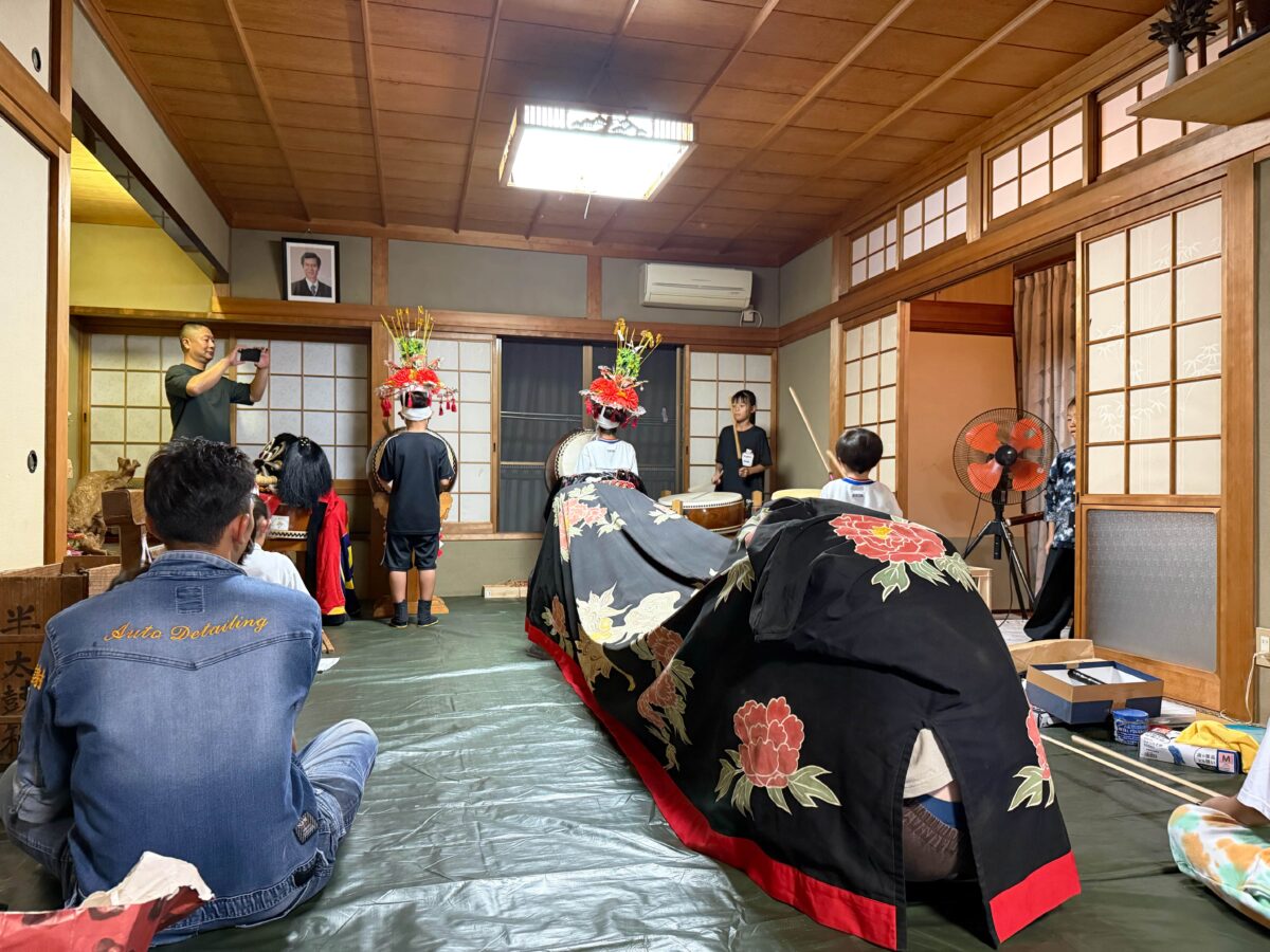 2025年 多度津町山階・当屋 夜ナラシ 上小原獅子組