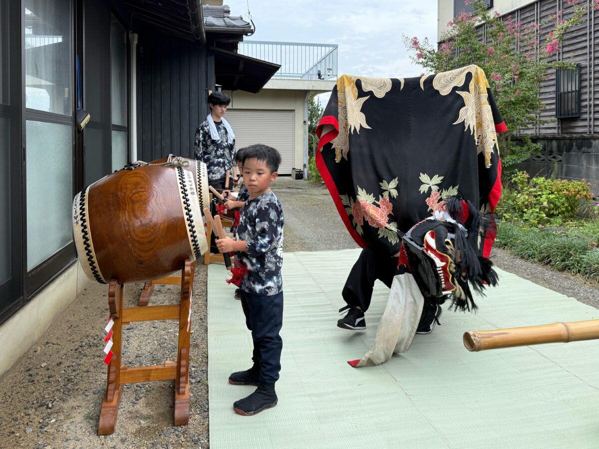 2025年 多度津町山階 秋祭り 村遣い 上小原獅子組