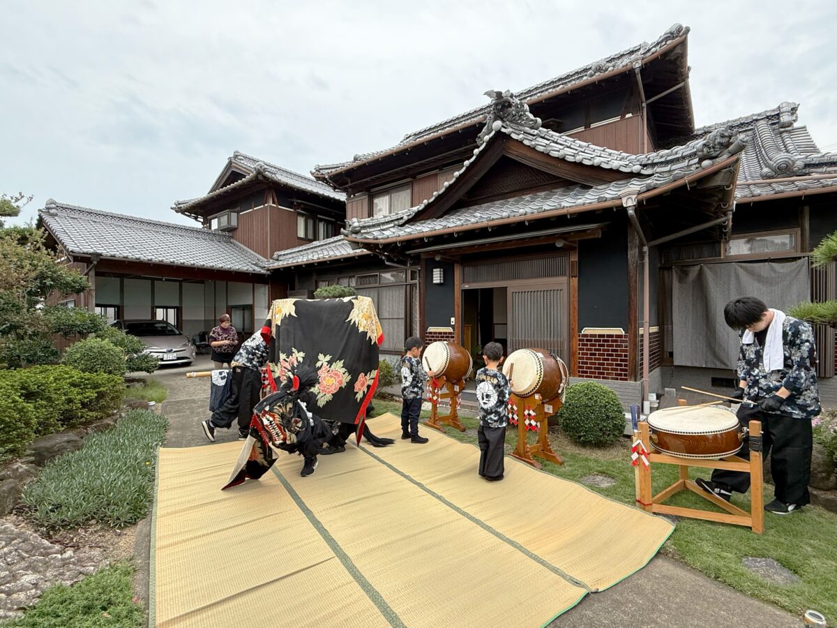 2025年 多度津町山階 秋祭り 村遣い 上小原獅子組