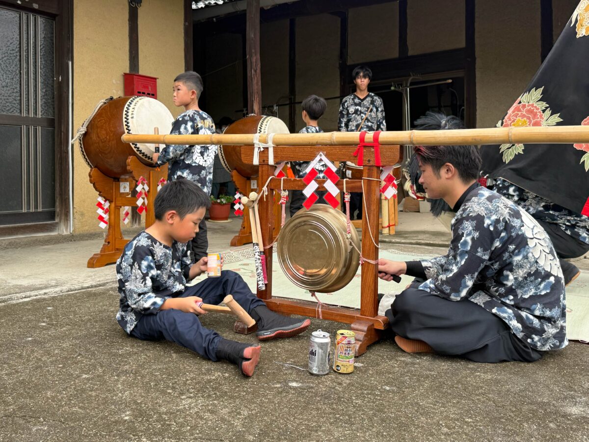 2025年 多度津町山階 秋祭り 村遣い 上小原獅子組
