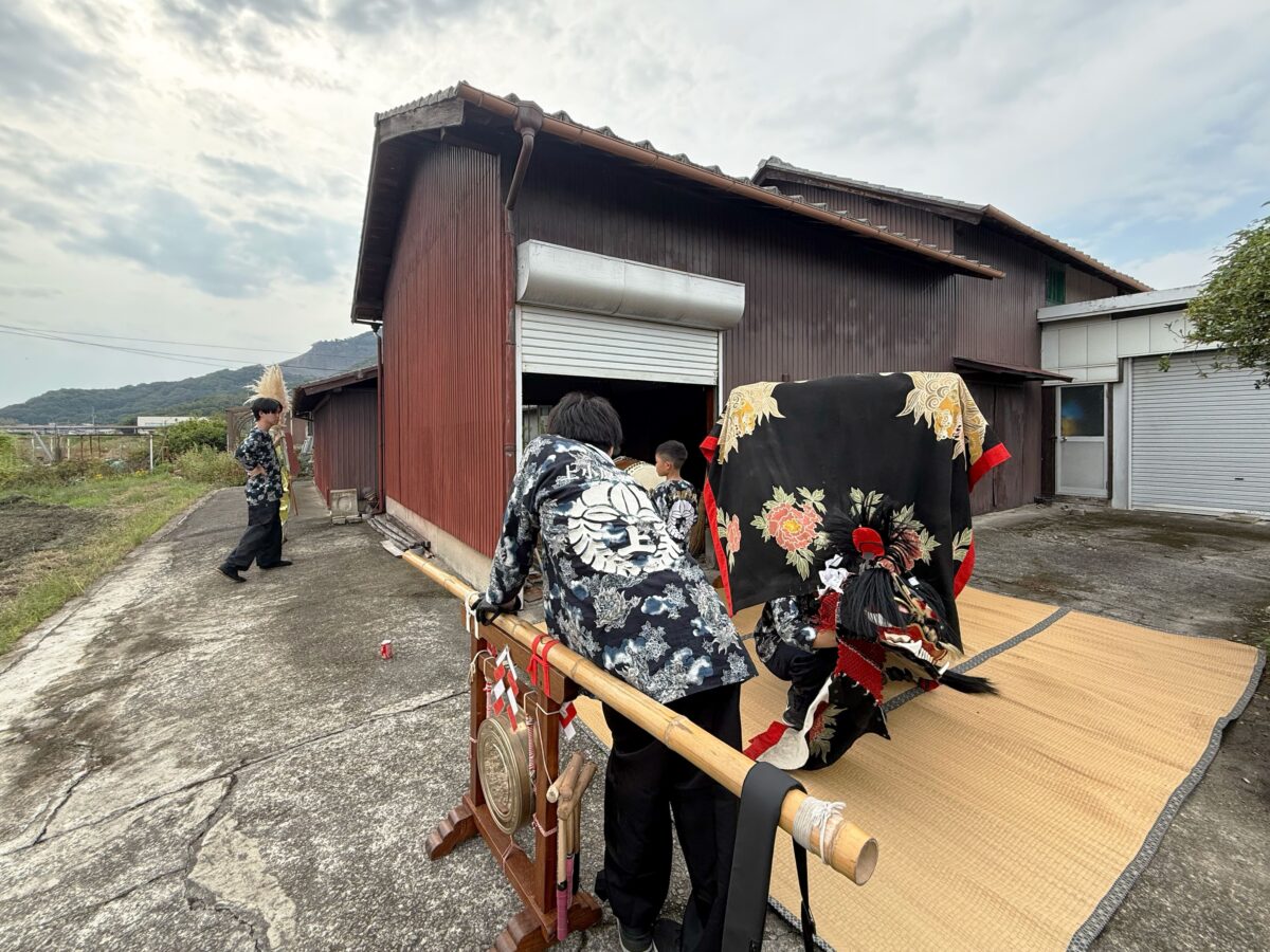 2025年 多度津町山階 秋祭り 村遣い 上小原獅子組