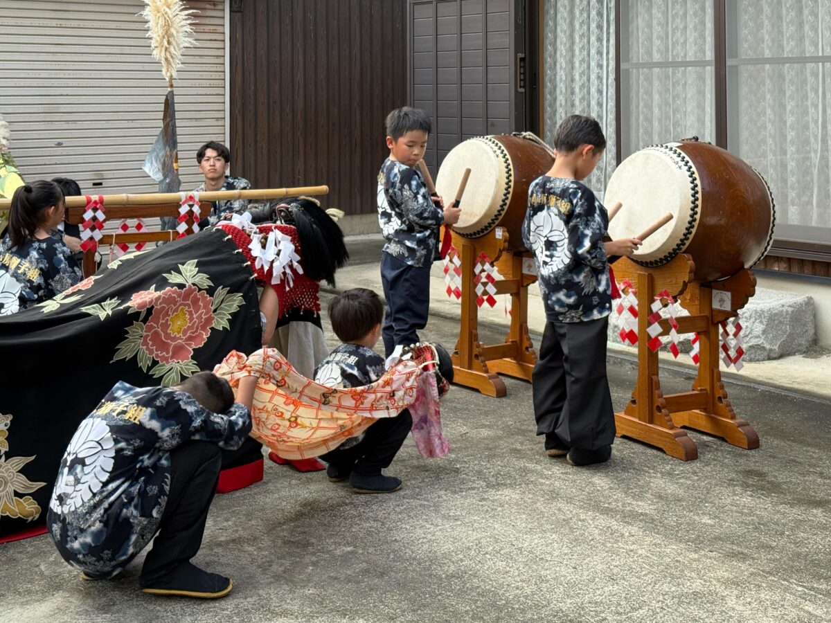 2025年 多度津町山階 秋祭り 村遣い 上小原獅子組