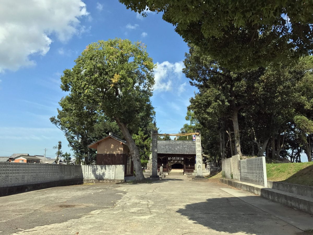 多度津町山階・春日神社 駐車場