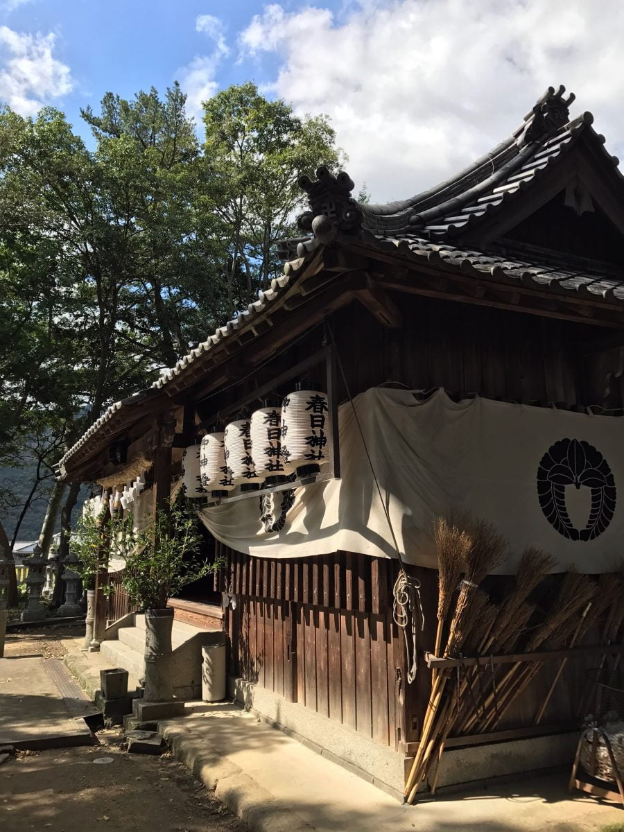 多度津町山階・春日神社 拝殿
