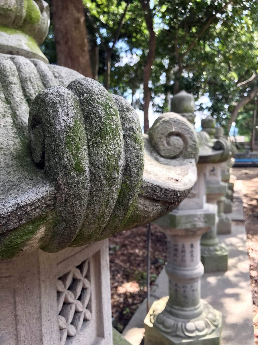 多度津町山階・春日神社 春日燈籠