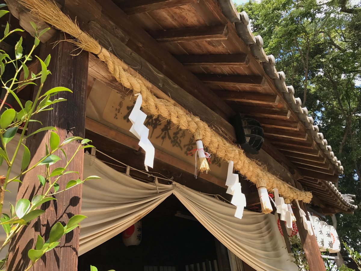 多度津町山階・春日神社 拝殿