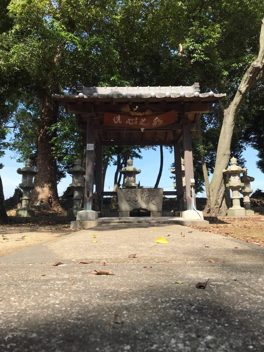 多度津町山階・春日神社 手水舎