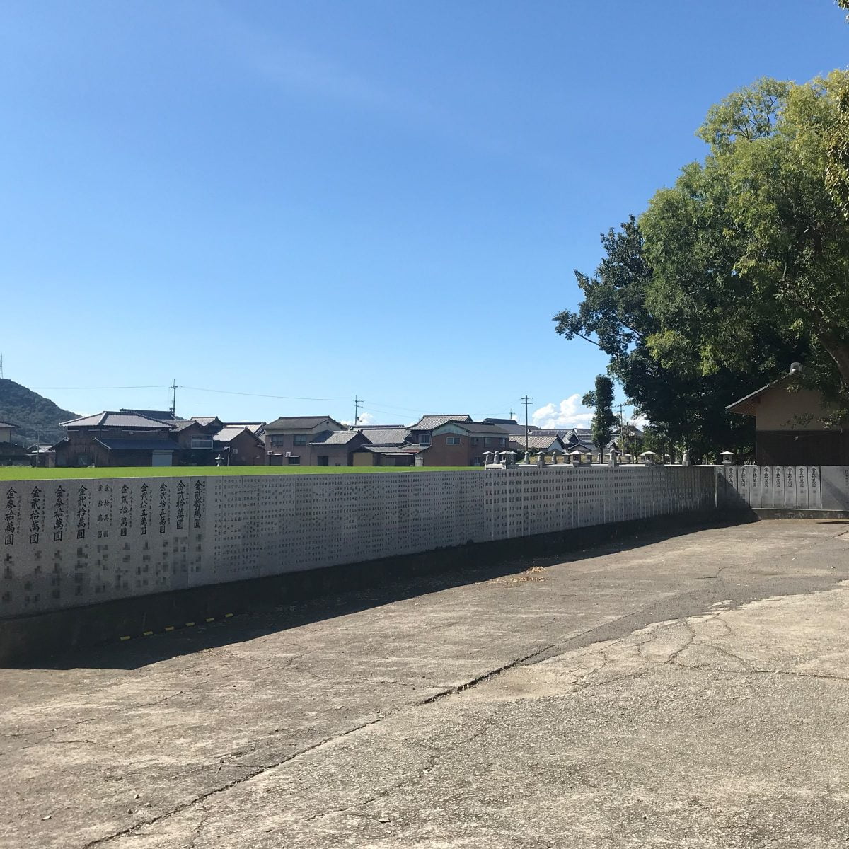多度津町山階・春日神社 駐車場