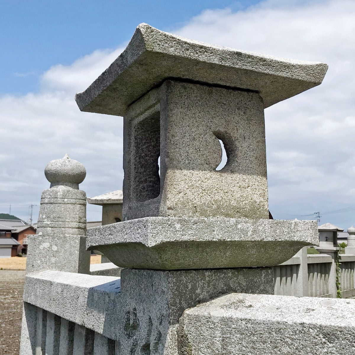 多度津町山階・春日神社 玉垣