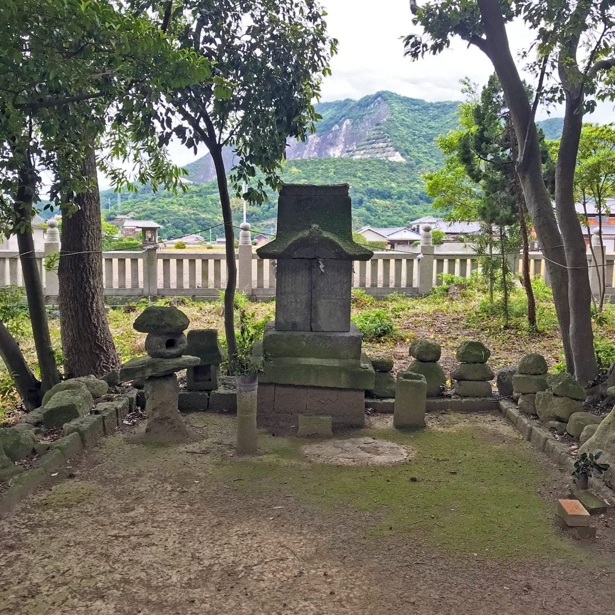 多度津町山階・春日神社 龍王宮