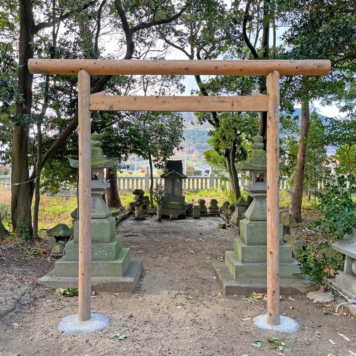 多度津町山階・春日神社 龍王宮