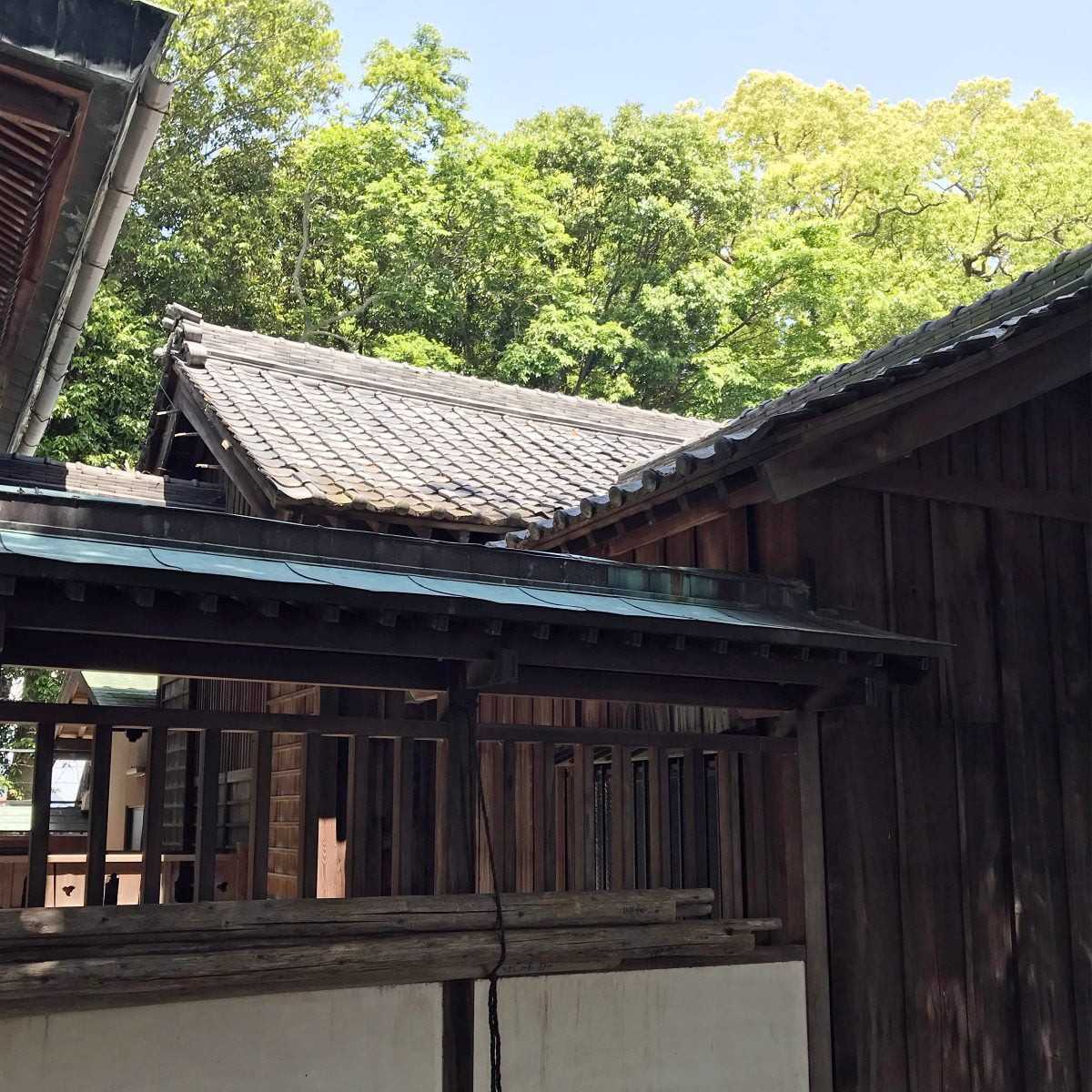 多度津町山階・春日神社 幣殿